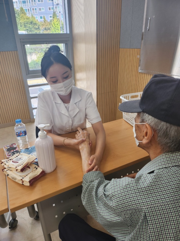 KakaoTalk_20241205_150353732.jpg