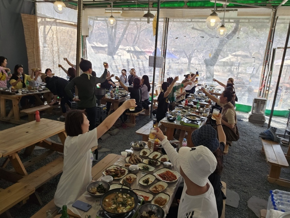 20230320 새내기캠프_MT (16).jpg