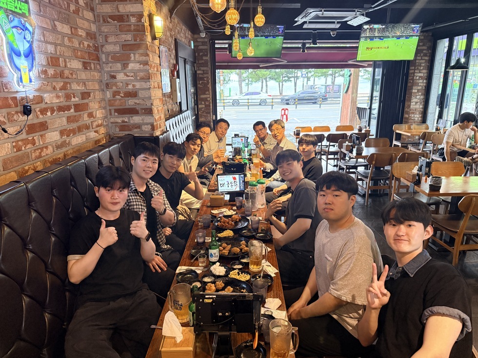 2학년 주간반 1학기 종강 쫑파티 단체사진2